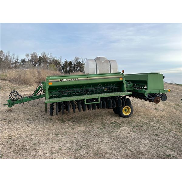 John Deere 455 Drill