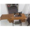 Image 5 : Standard Treddle Sewing Machine