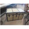 Image 1 : Trunk with Tray 20.5'' x 19'' x 34''