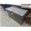 Image 1 : Metal Wood Lined Trunk 22'' x 27'' x 16''