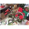 Image 4 : Quantity of Christmas Decorations: Fake Flowers, Dainty Trays, Ornaments, Plus