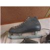 Image 8 : 2 Pairs of Vintage Skates