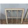 Image 3 : 6 Pane Wood Framed Window 27 1/2'' x 28''