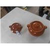 Image 4 : 2 Stoneware Bean Pots