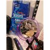 Image 6 : Lot of personal care items. New brushes, loufah''s, razors etc.