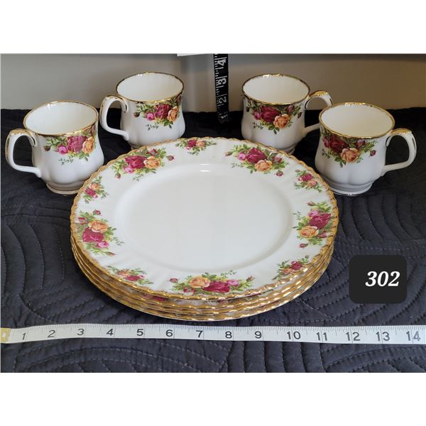 Vintage Royal Albert bone china “Country Rose” Set of 4 dinner plates & mugs.