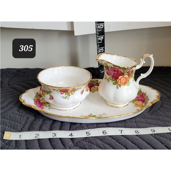 Royal Albert  “Country Rose” Cream & sugar set.