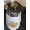 Image 6 : Nice, rare, working corning ware 10 cup coffee percolator “Spice of Life” & 4 core