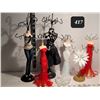 Image 1 : 5 mannequin chain hangers, earring & ring holders.