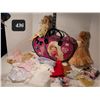 Image 1 : Vintage Barbie dolls & case with vintage clothes & accessories.