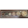 Image 2 : 1965 Year Set. The silver dollar is Large Beads, Pointed 5. Housed in a Superior Plastics hard plast
