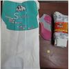Image 1 : 3 pk womens heat socks + 1pair socks+ vintage apron