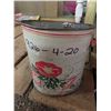 Image 1 : antique flour sifter