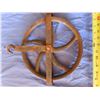 Image 2 : vintage 11" cast well pulley and cast pulley