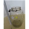 Image 2 : Large glass jar with handle