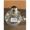 Image 2 : oil lamp (no chimney)