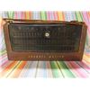 Image 3 : vintage transistor radio with case