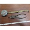 Image 2 : Antique mini tape measure tool -1940's ,1 small side cutter 50's And 1 ccm hub cap bike