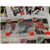 Image 10 : Thirty 1978 NHL O-Pee-Chee hockey cards