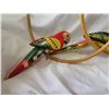 Image 5 : Two hanging painted parrot birds wood