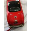 Image 4 : Vintage battery operated tin car - Mercedes