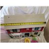 Image 8 : Vintage Mark Child house with accessories