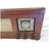 Image 2 : Crosley radio, wooden