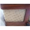Image 4 : Crosley radio, wooden