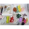 Image 3 : Vintage 1980 Barbie Fashion Doll Trunk with 3 Barbies and Clothing