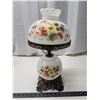 Image 1 : Beautiful glass floral table lamp, w/ metal accents and glass shade