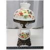 Image 2 : Beautiful glass floral table lamp, w/ metal accents and glass shade