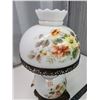 Image 3 : Beautiful glass floral table lamp, w/ metal accents and glass shade