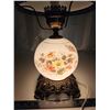Image 5 : Beautiful glass floral table lamp, w/ metal accents and glass shade