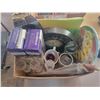 Image 1 : box of housewares