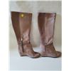 Image 1 : Jones New York Ladies Beige Boots - Size 8 and a half - Never worn