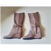Image 3 : Jones New York Ladies Beige Boots - Size 8 and a half - Never worn