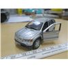 Image 2 : 1:24 scale BMW X5 model car