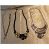 Image 1 : Lot of 3 necklaces