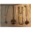 Image 1 : Lot of 4 necklaces