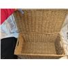 Image 2 : Ogio bag and wicker basket