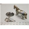 Image 1 : Belt buckle, metal horse, and bottle opener