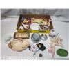 Image 2 : Box of misc. - Figurines/ornaments, cup, etc.