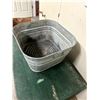 Image 2 : Square metal washtub