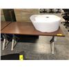 Image 2 : CHERRY ADJUSTABLE HEIGHT PROGRAMMERS TABLE 63" X 31"