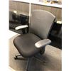 Image 2 : BLACK MESH BACK MULTI-LEVER TASK CHAIR