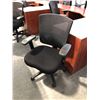 Image 2 : BLACK MESH BACK MULTI-LEVER TASK CHAIR