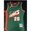 Image 3 : NEW WITH TAGS GARY PAYTON SEATTLE SUPERSONICS JERSEY