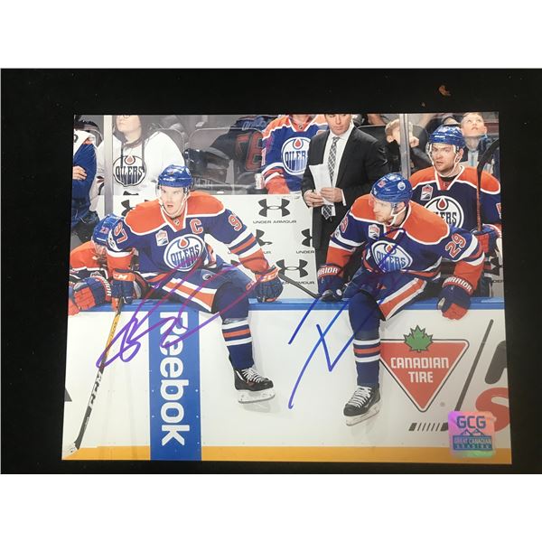 CONNOR MCDAVID AND LEON DRAISAITL SIGNED 8 X 10 (GCG HOLO)