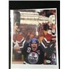 Image 1 : MARK MESSIER SIGNED 8 X 10 (AMERICAN COLLECTIBLES COA)