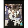 Image 1 : WAYNE GRETZKY SIGNED 8 X 10 (GCG HOLO)